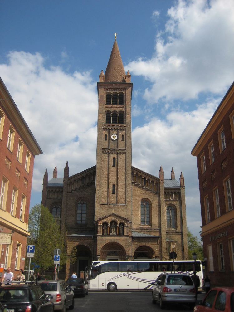 Die katholische Kirche St. Peter und Paul auf dem Bassinplatz